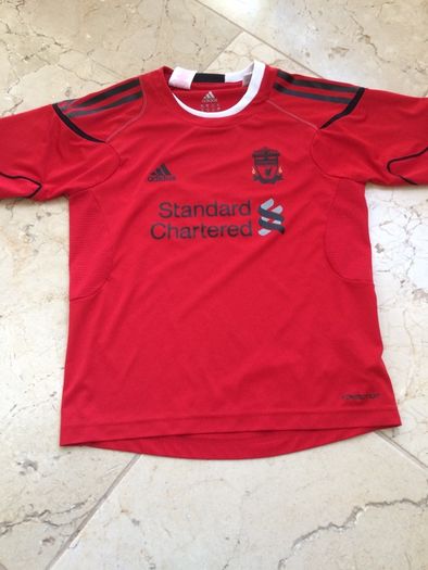 Liverpool short sleeved top age 11-12