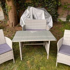 Grey Ratan Table and Chairs for patio