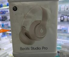 BEATS studio pro