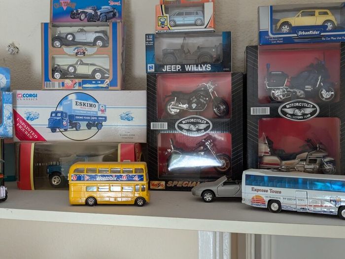 Large Collection of Model cars trucks vans collectibles see photos