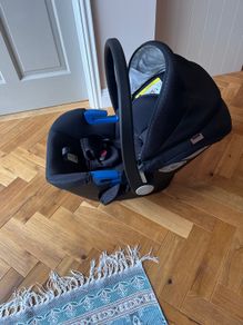 Baby carrier car seat