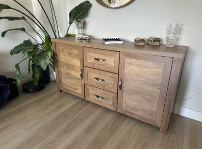 Sideboard
