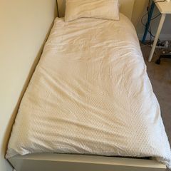 2 Ilea Malm bed frames.