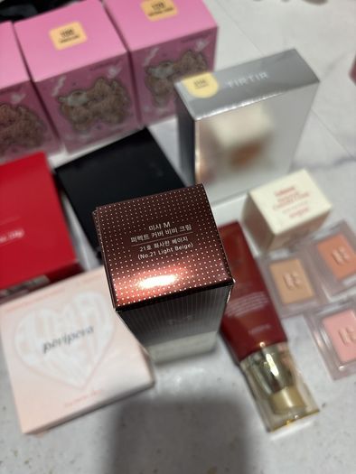 Korean foundations, BB CREAM, cushion foundations, correctors