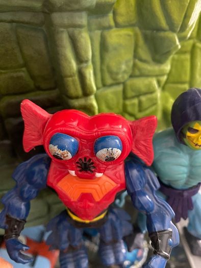 he man  castle grey skull