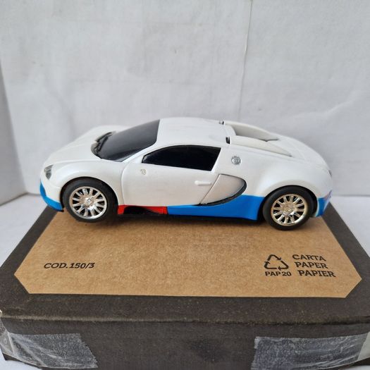 Scalextric Bugatti Veyron White Slot Car ( street supercar road )