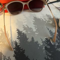 Guess women's sunglasses