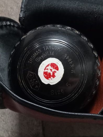 Pair of Vintage Thomas Taylor Lignoid Bowls (Size 5) + Real Leather Bag