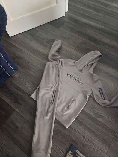 tracksuit