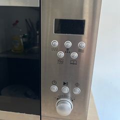 Beko Microwave with Grill | Excellent Condition