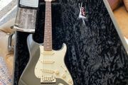 2008 Fender Custom Shop Stratocaster Pro Closet Classic Guitar. (Excellent ).