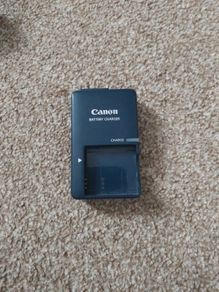 Canon CB-2LVE Camera Battery Charger