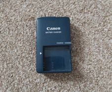 Canon CB-2LVE Camera Battery Charger