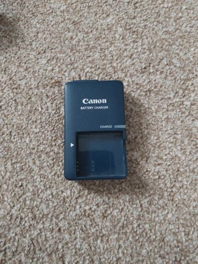 Canon CB-2LVE Camera Battery Charger