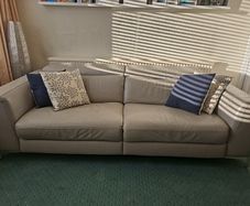 CROSS POSTED natuzzi leather suite 1 x recliner sofa 2 x arm chairs adjustable head rests
