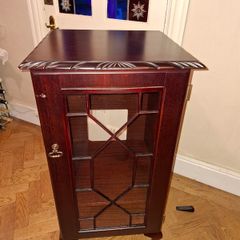 HiFi cabinet with lift-top lid