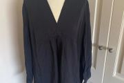 White Label size 14 black viscose tunic