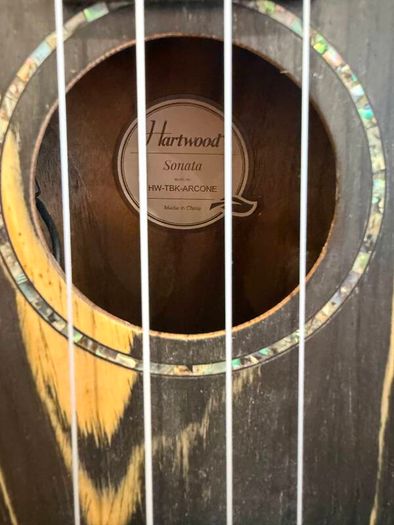 Hartwood Sonata HW-TBK-ARCONE Electro Concert Ukulele