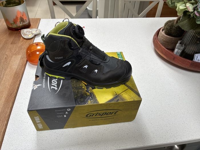 steel toe boots