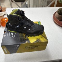 steel toe boots