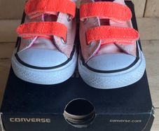 Converse toddler trainers peach/orange Sunset Glow Sz UK4/EU 20 EUC