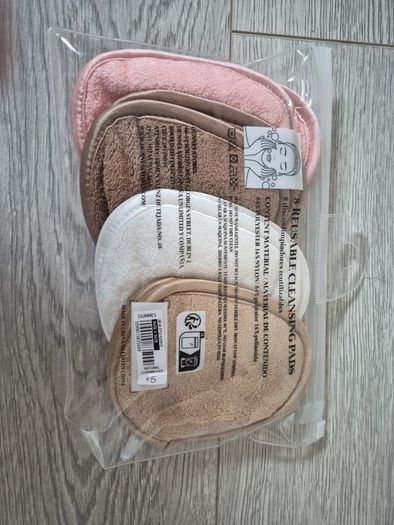cleansing pads