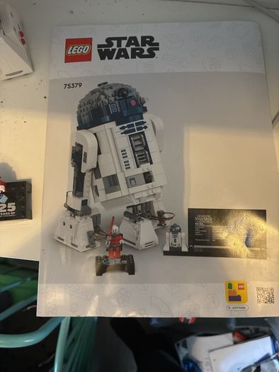lego R2-D2