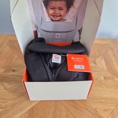 Ergobaby Omni Deluxe baby carrier