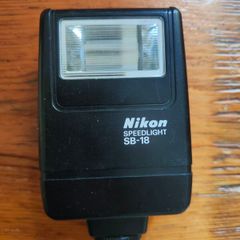 Nikon Speedlight SB-18