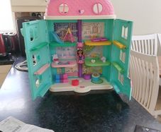 Gabbys Dollhouse