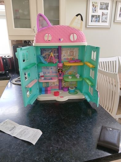 Gabbys Dollhouse