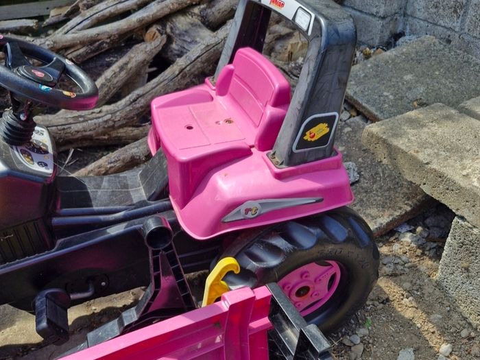 kids tractors x 2