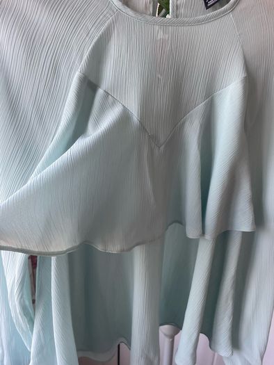 blouse mint green size 10 long sleeve frilled blouse