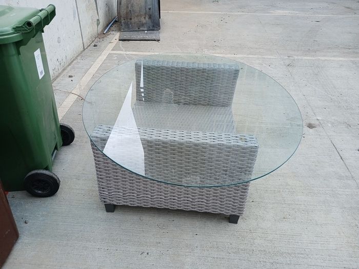 garden table