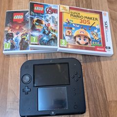Nintendo 2DS Console plus games