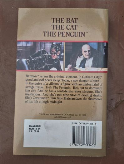 1992 paperback of Batman Returns