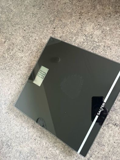 weighing scales