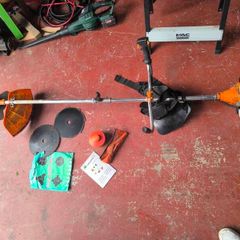 Petrol strimmer weed trimmer