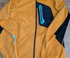 Pearl Izumi Jerseys x4 and Softshell Jacket