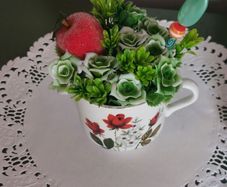 Arklow pottery novelty filled tea cup