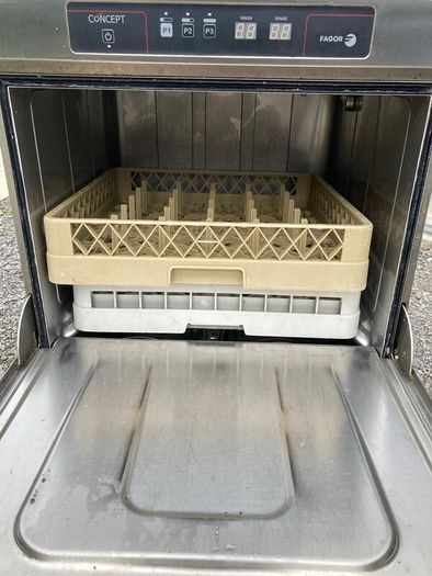Commercial Kitchen Items