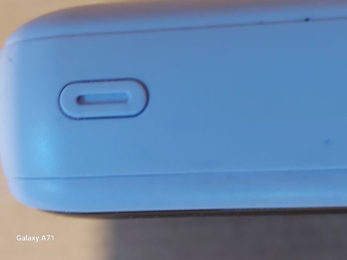 Compact Powerbank, 3 charging sources (USB, USB b, and USB c) and 4 cabled connection outputs (USB, USB b, USB c, and Apple) Plus Torch