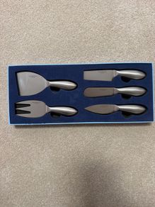 Newbridge Silverware 5-Piece Cheese Knife Set