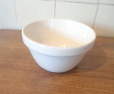 Vintage Mason Cash cream pudding bowl for Sale