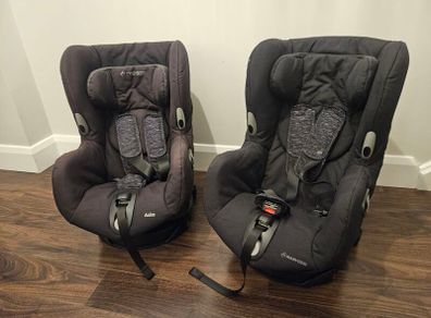 Maxi-Cosi Axiss Swivel Car Seats