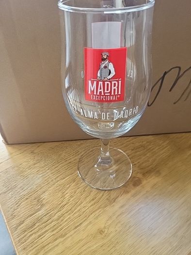 madri pint glasses new plus a madri beer runner