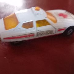 Matchbox Superkings Ambulance