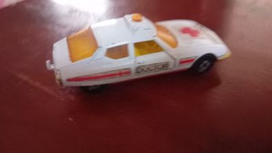 Matchbox Superkings Ambulance