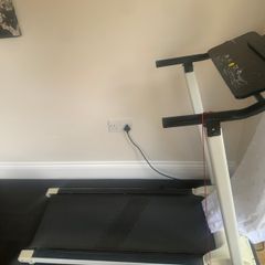 Compact threadmill with Bluetooth