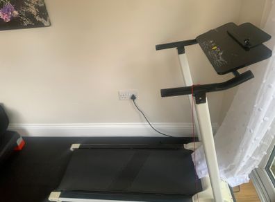 Compact threadmill with Bluetooth